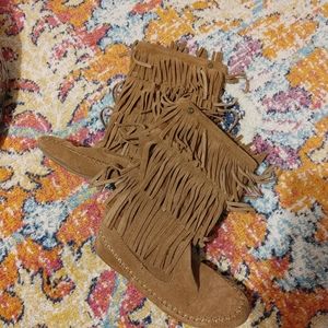 Mockasin boots size 6-1/2 m